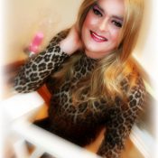 Translife Dressing Service Model Melanie