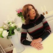 Translife Dressing Service Model Linda