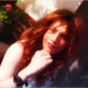 Translife Dressing Service model Jules